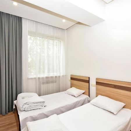 Rent Inn Yerevan On Chaykovski Street Kültér fotó