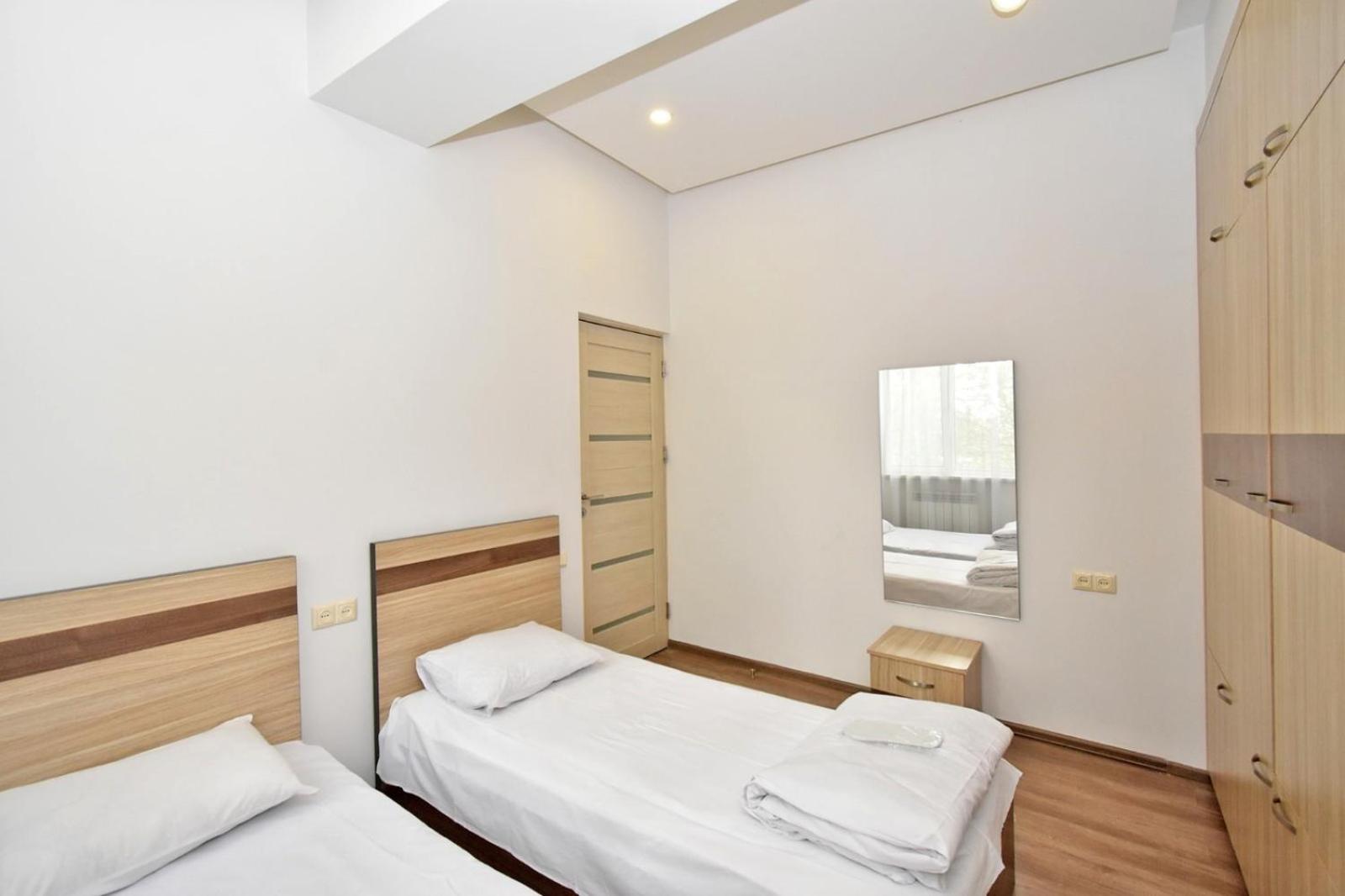 Rent Inn Yerevan On Chaykovski Street Kültér fotó